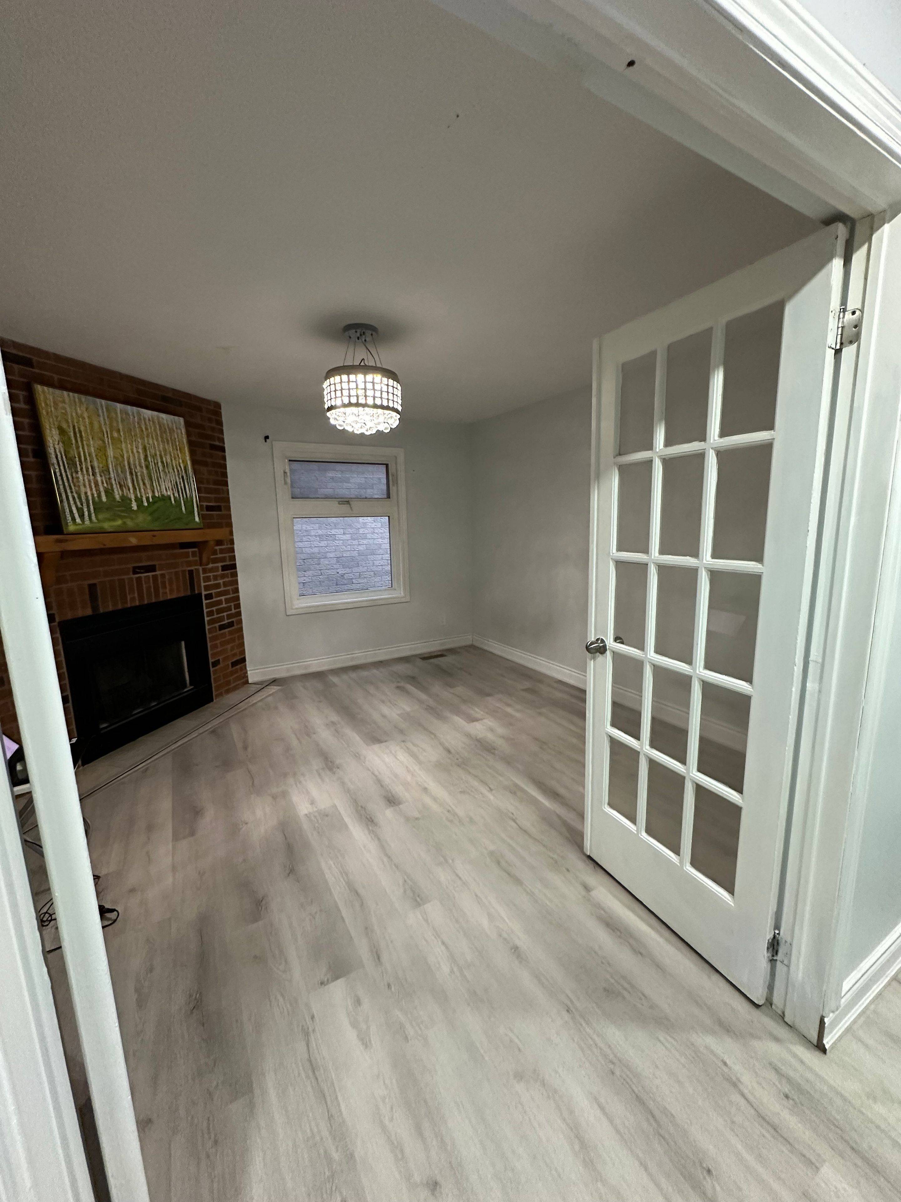 Mississauga, ON L5R 2W1,5056 Sunray DR