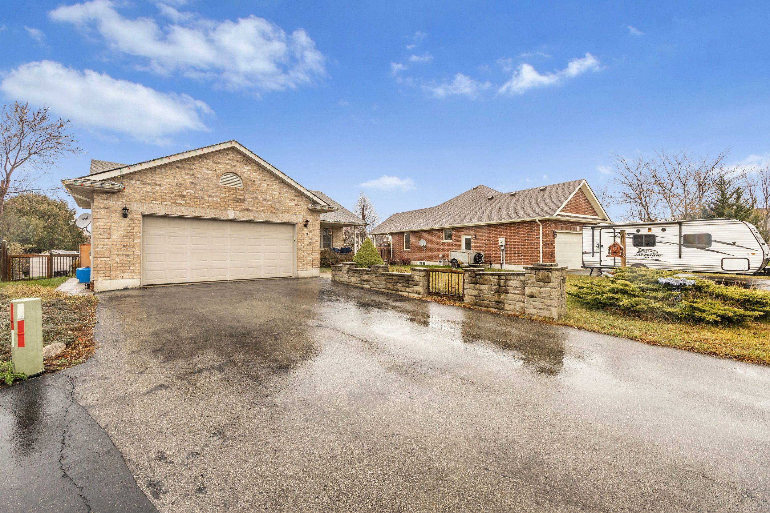 Norfolk, ON N4B 0A1,7 Fairfield CT