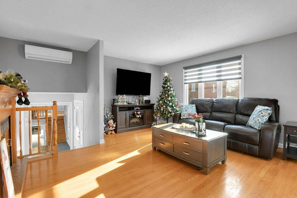 Champlain, ON K0B 1R0,25 Wall ST