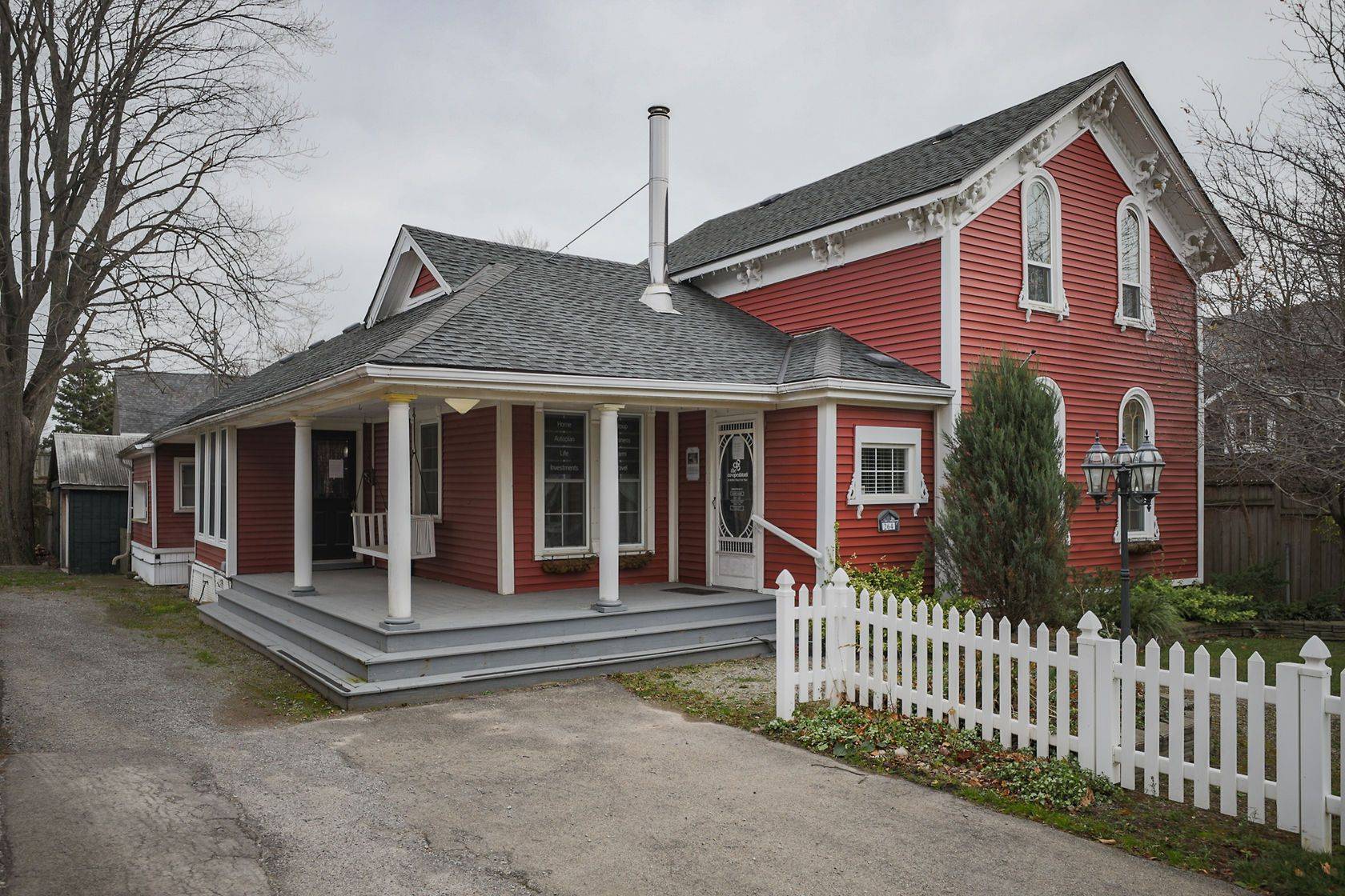 Fort Erie, ON L0S 1N0,264 Ridge RD N