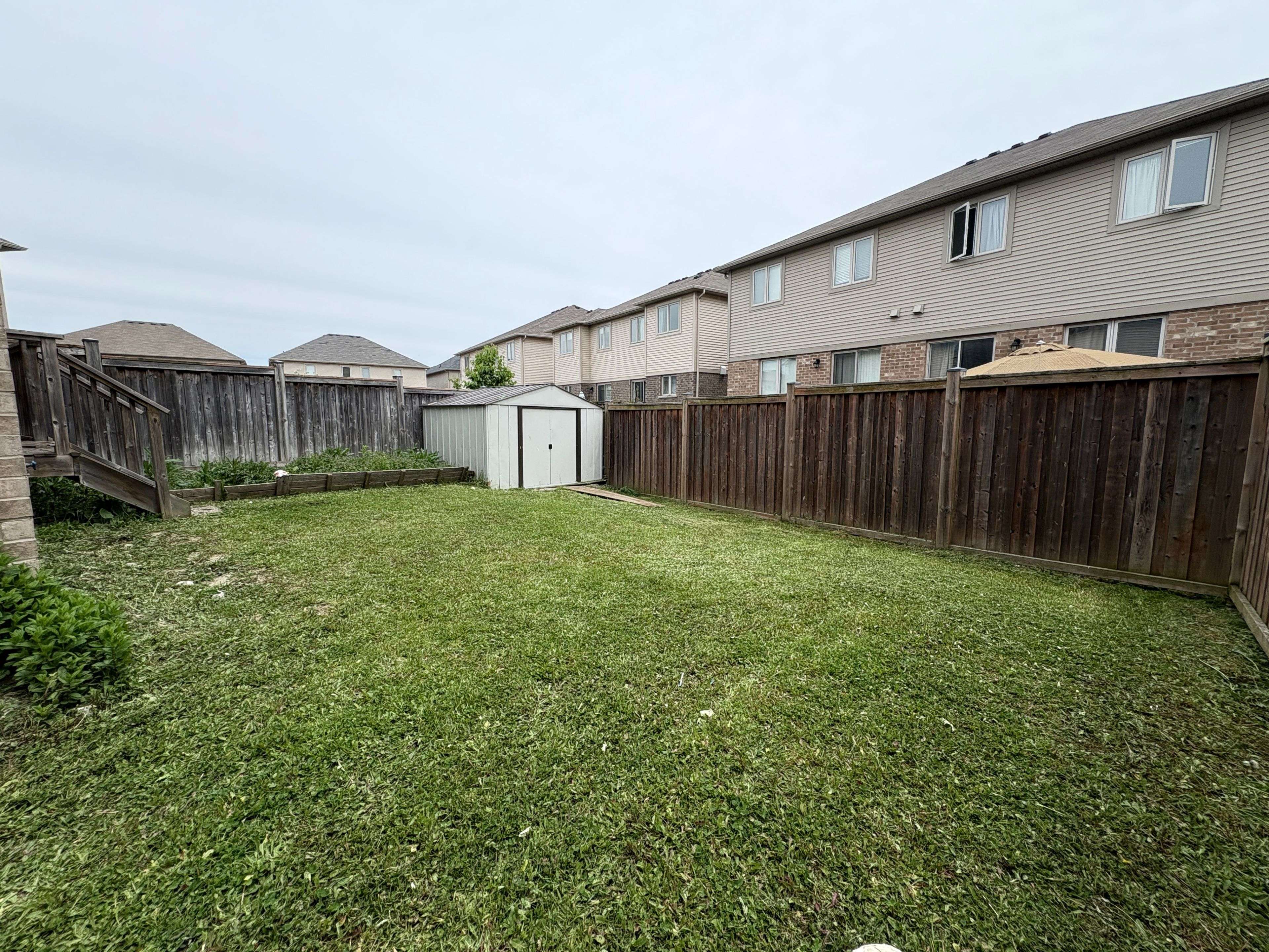 Hamilton, ON L8J 1R5,136 Westbank TRL