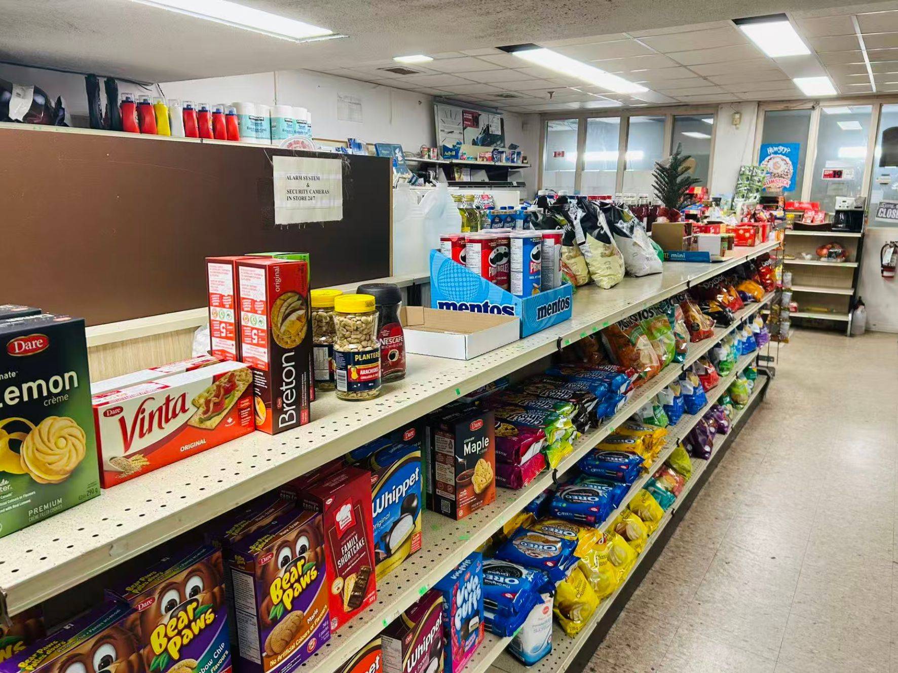 Ottawa Centre, ON K1R 7T8,440 Gloucester ST #B1