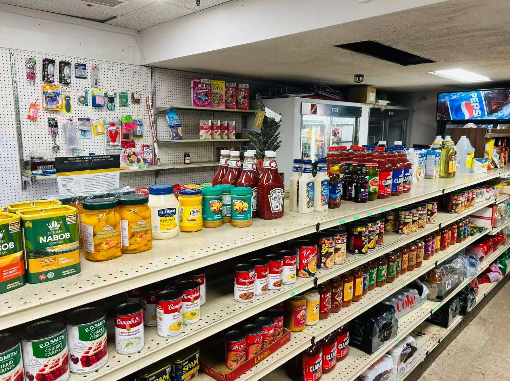 Ottawa Centre, ON K1R 7T8,440 Gloucester ST #B1