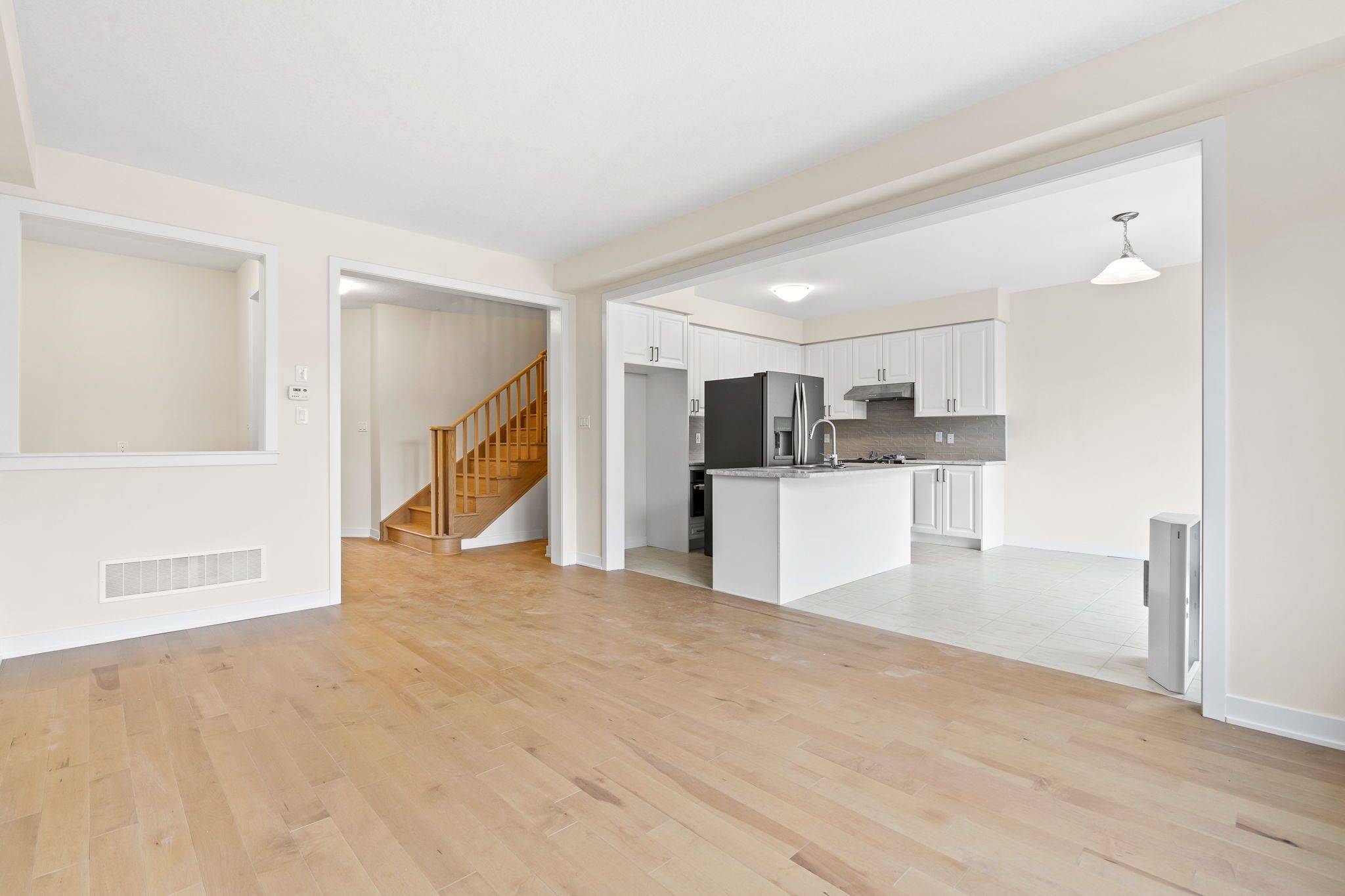 Welland, ON L3B 0M6,400 EASTBRIDGE AVE