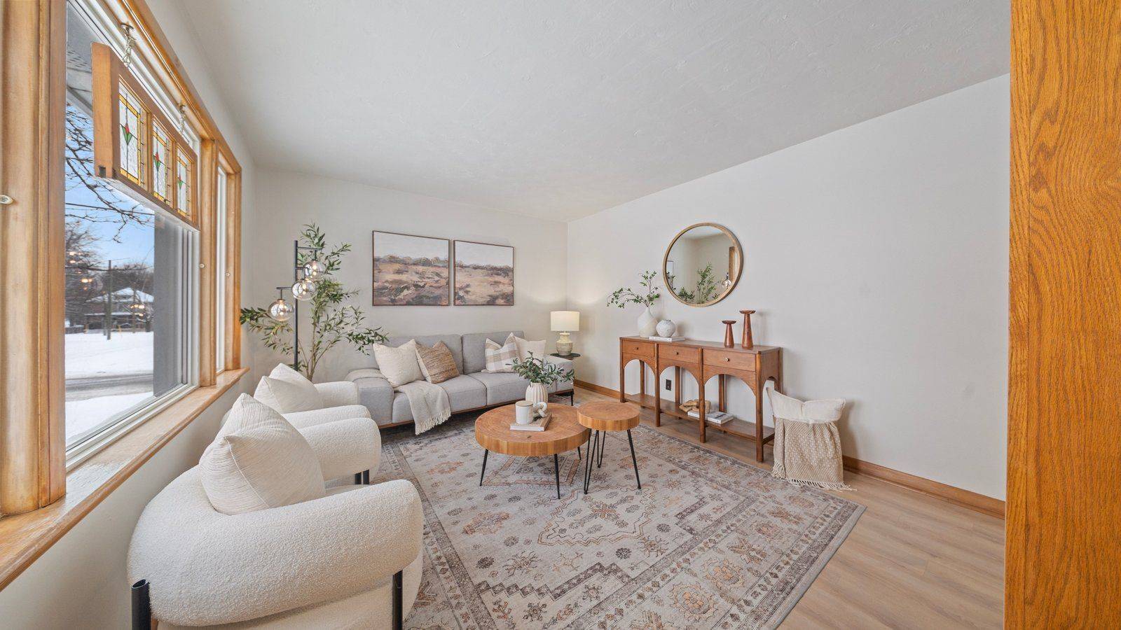 Cambridge, ON N3H 3A8,309 Moore ST