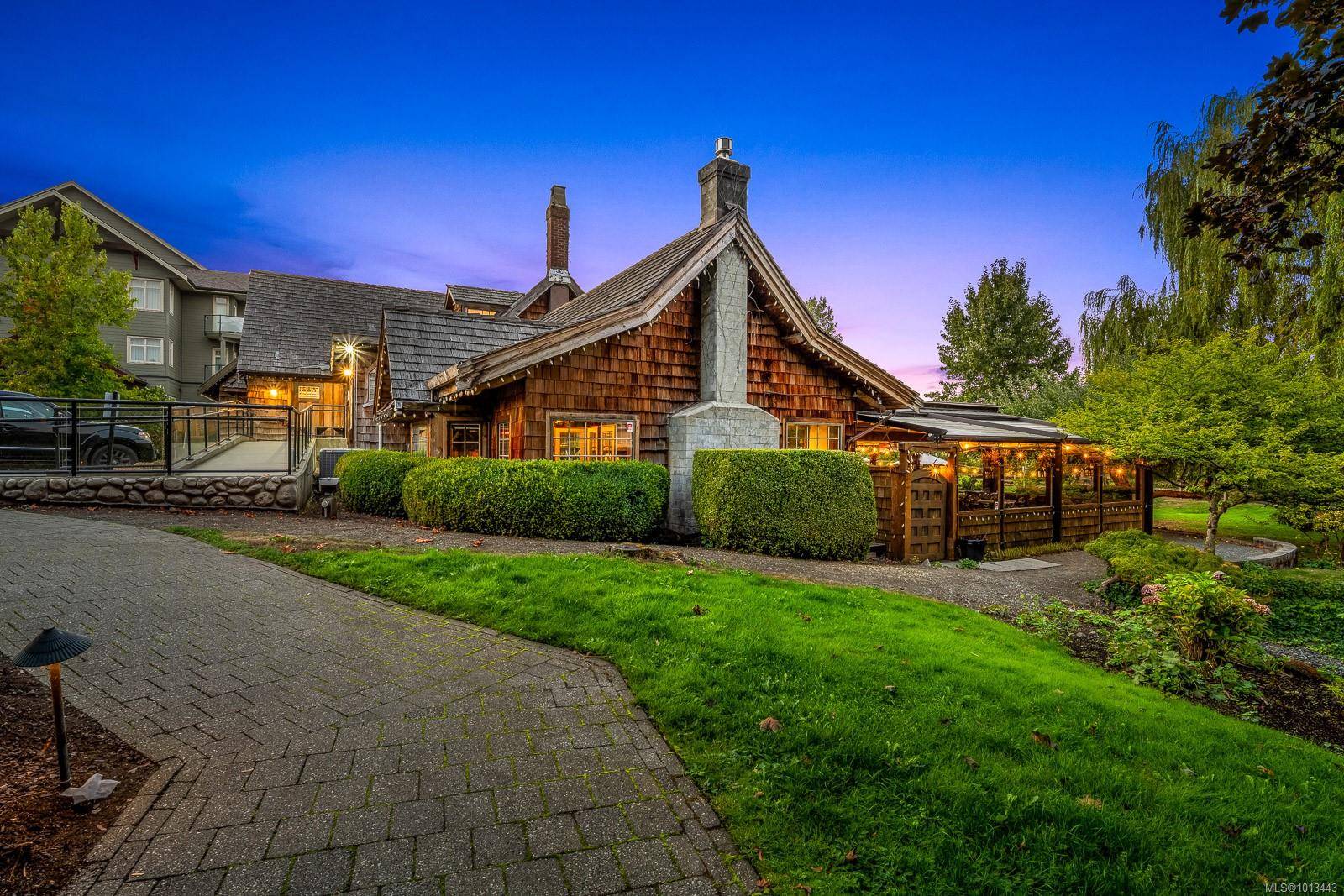 Courtenay, BC V9N 8C7,1760 Riverside Lane