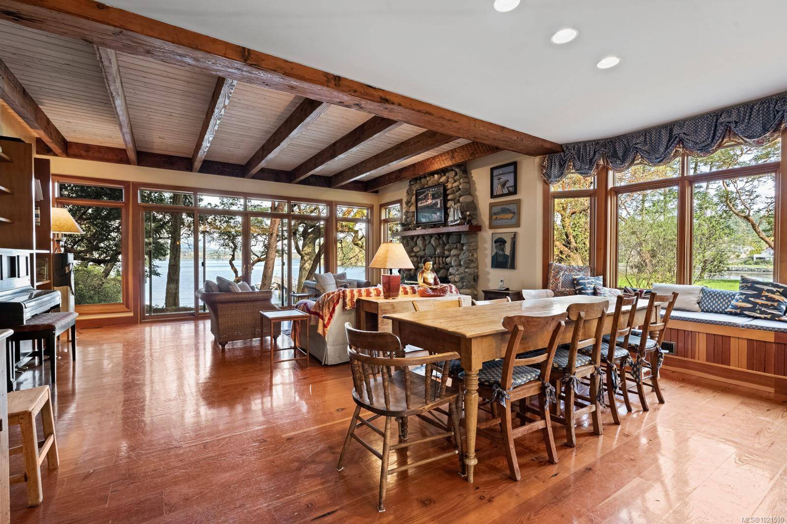 North Saanich, BC V8L 5L7,675 Towner Park Rd