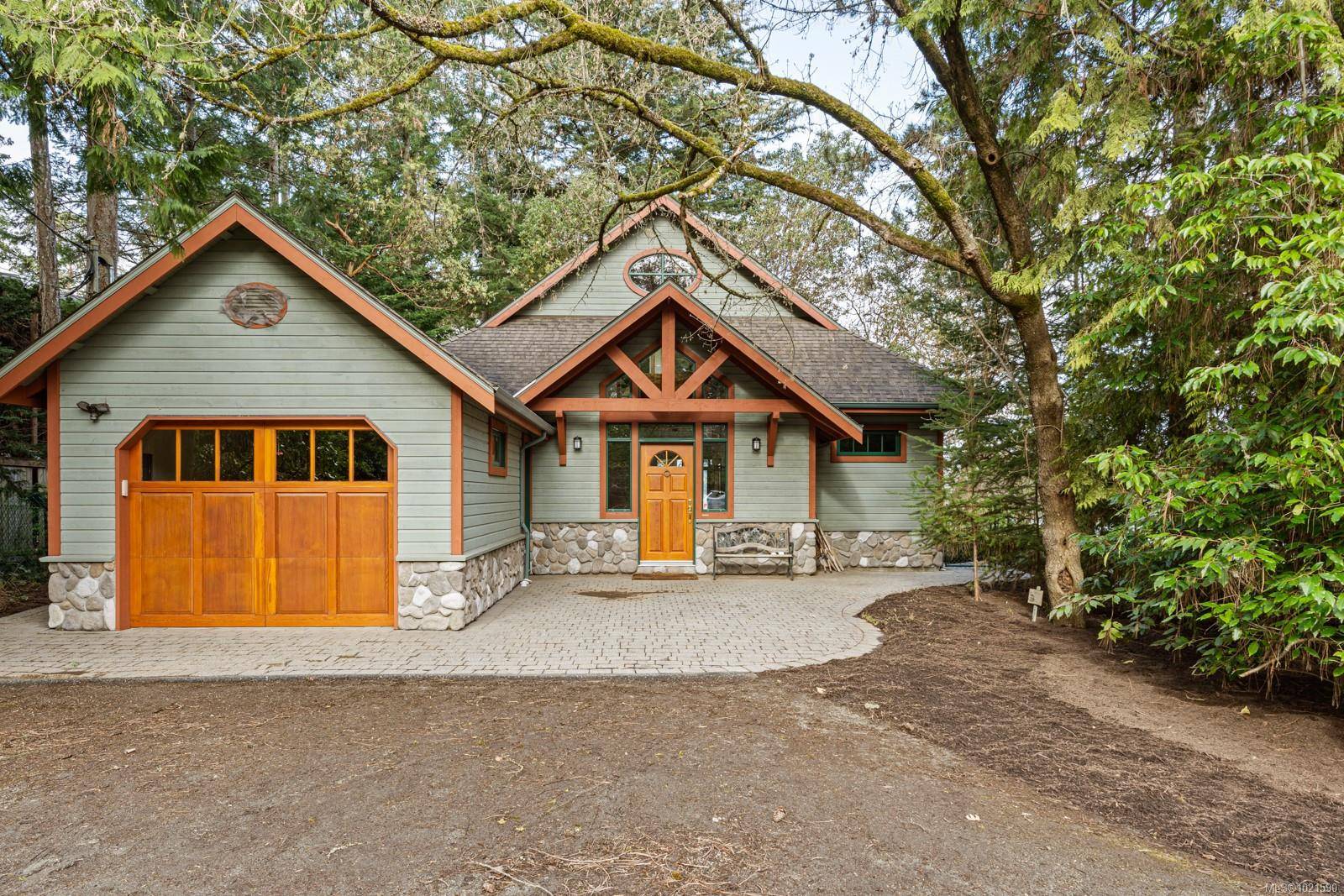 North Saanich, BC V8L 5L7,675 Towner Park Rd