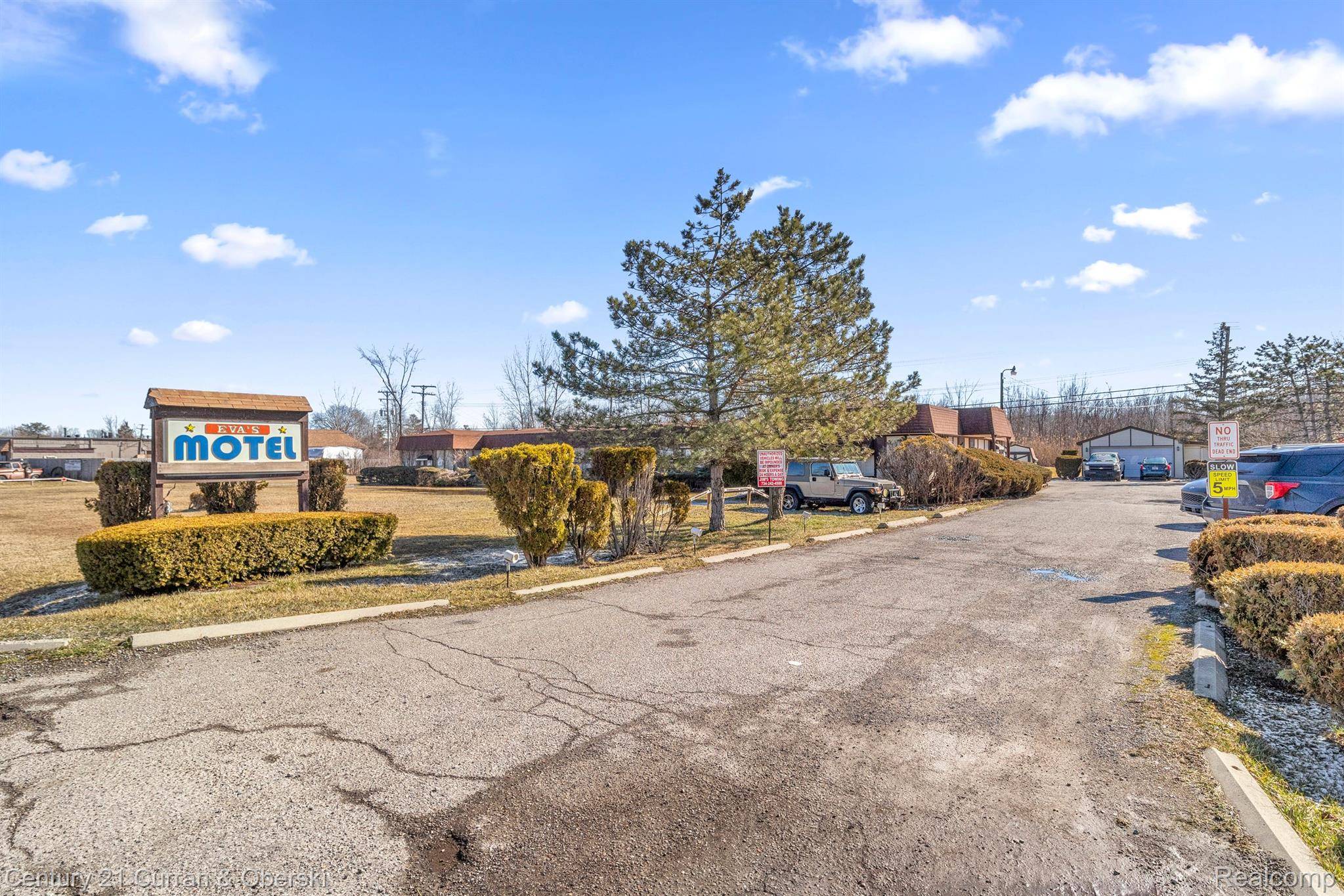 11920 Telegraph RD, Ash Township, MI 48117