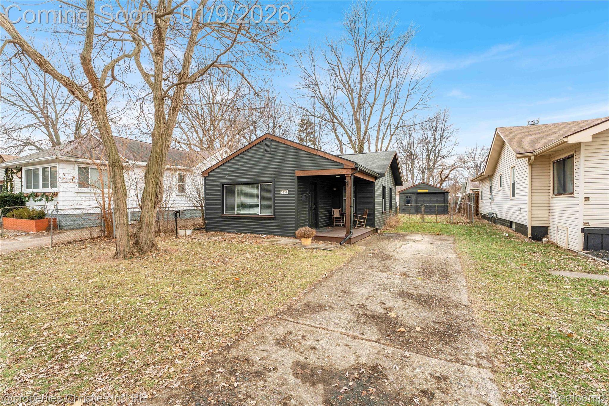 Ferndale, MI 48220,3237 Harris ST