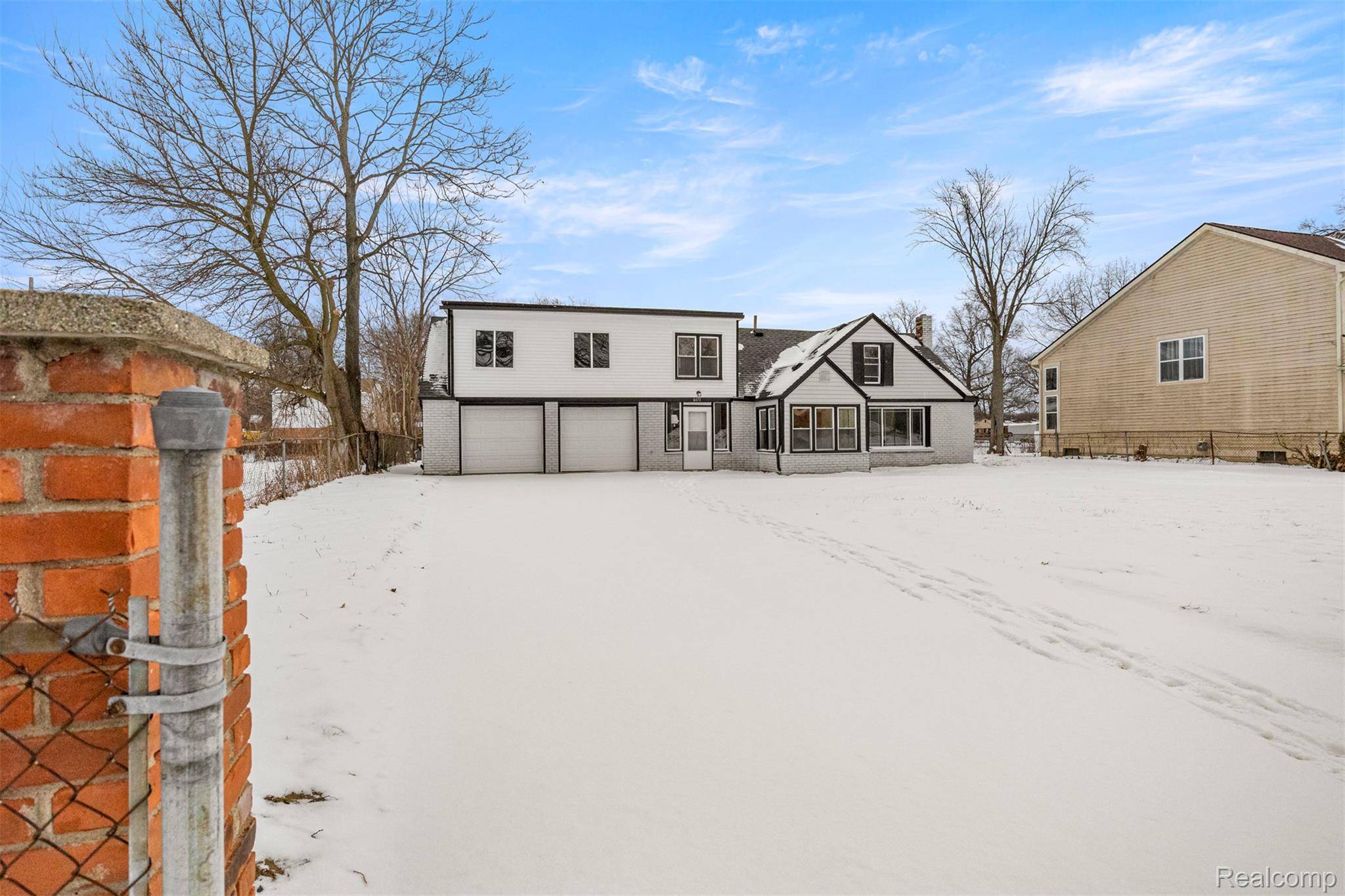 Romulus, MI 48174,6071 Dexter ST