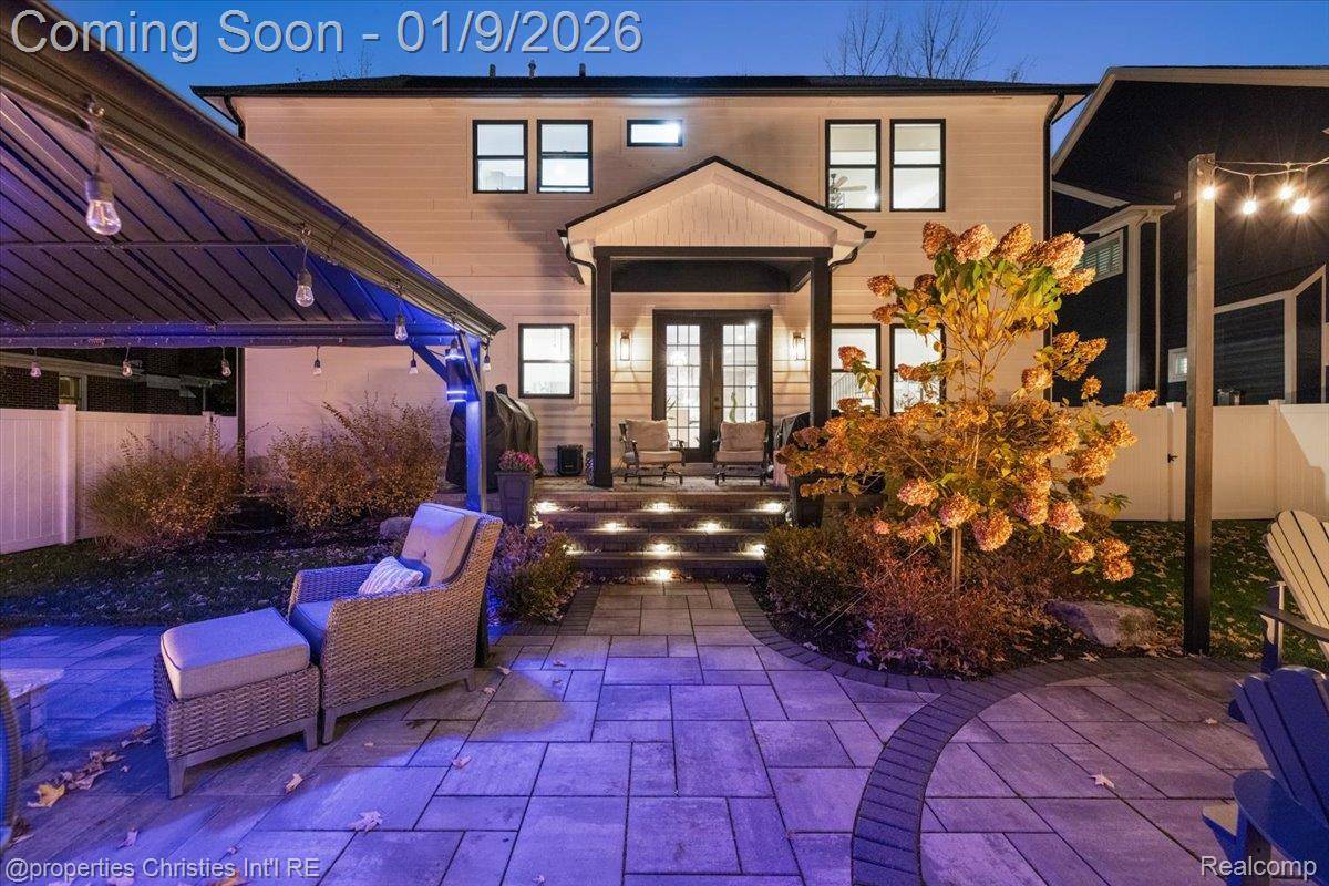 Royal Oak, MI 48073,3233 Warick RD