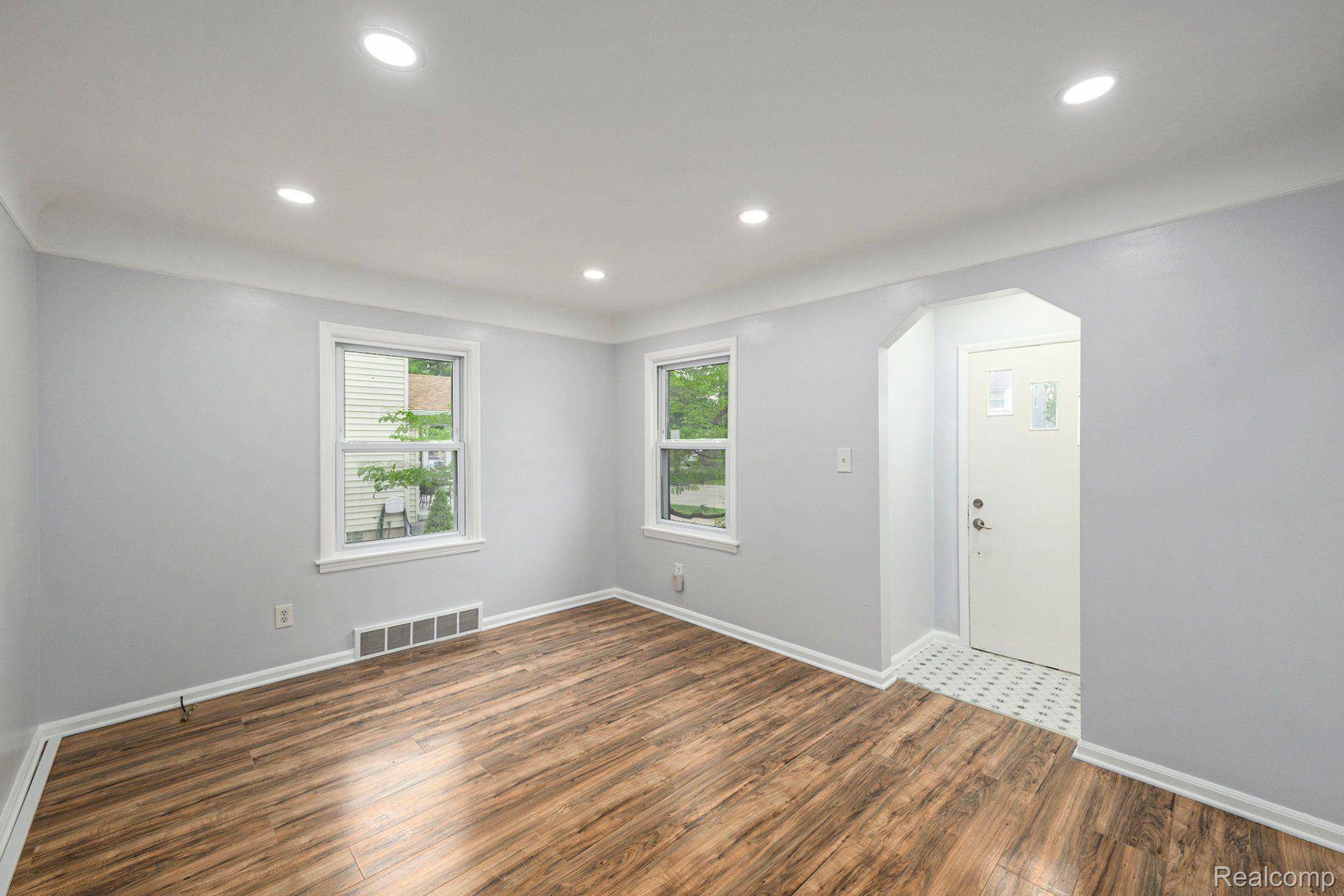 Dearborn, MI 48124,2856 ACADEMY ST