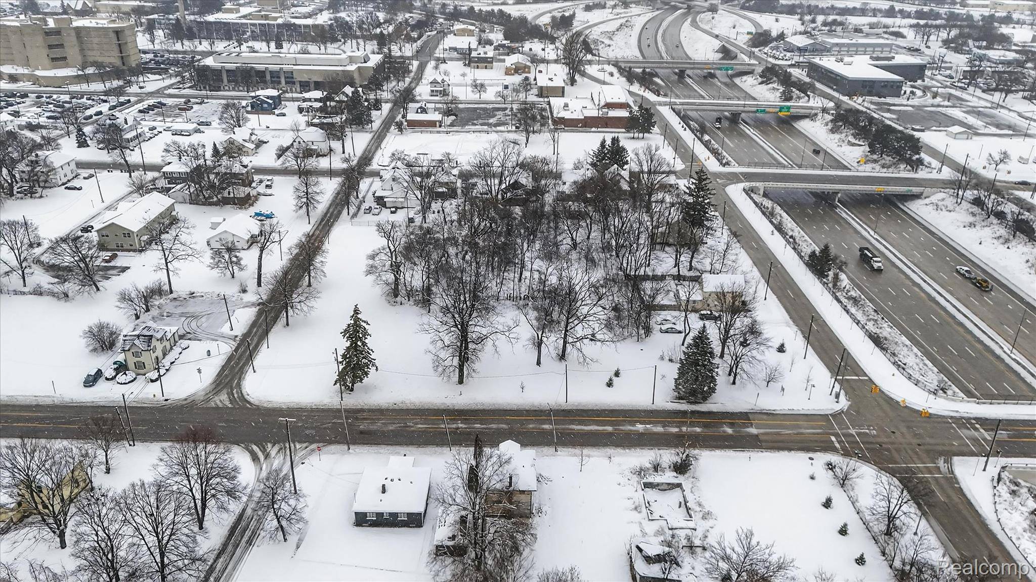 Flint, MI 48502,1215 S Grand Traverse ST