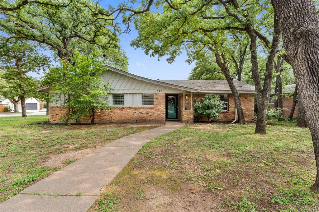 Hurst, TX 76054,521 Brookview Drive