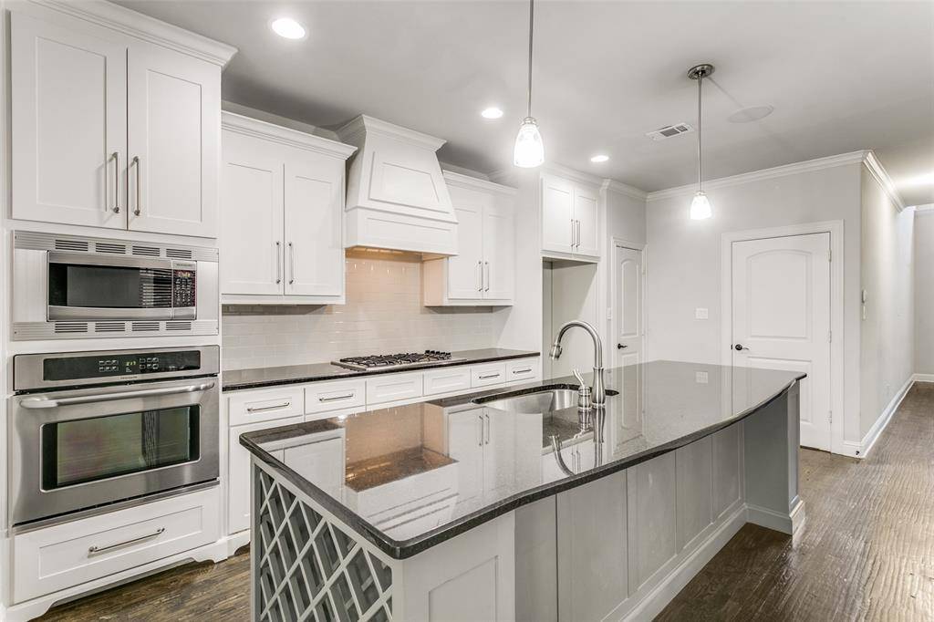 Grapevine, TX 76051,2221 Churchill Loop