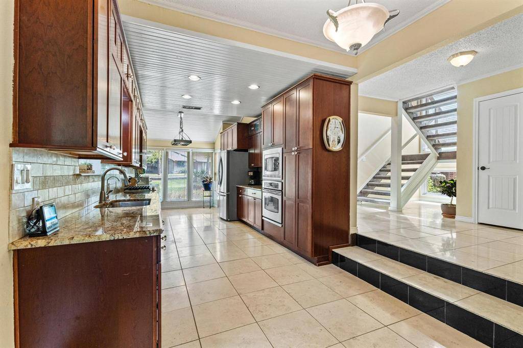 Pottsboro, TX 75076,455 Lakepoint Loop