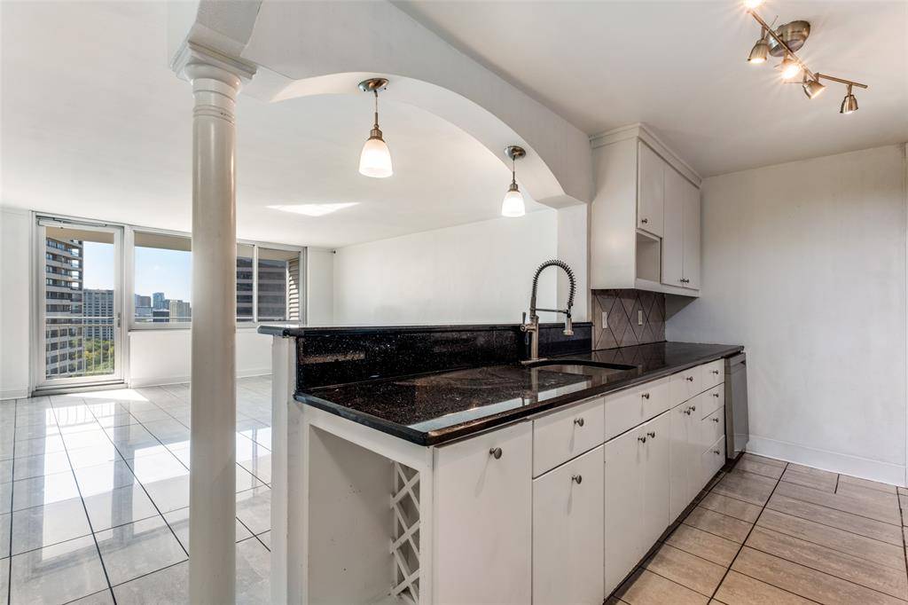 Dallas, TX 75219,3883 Turtle Creek Boulevard #2010