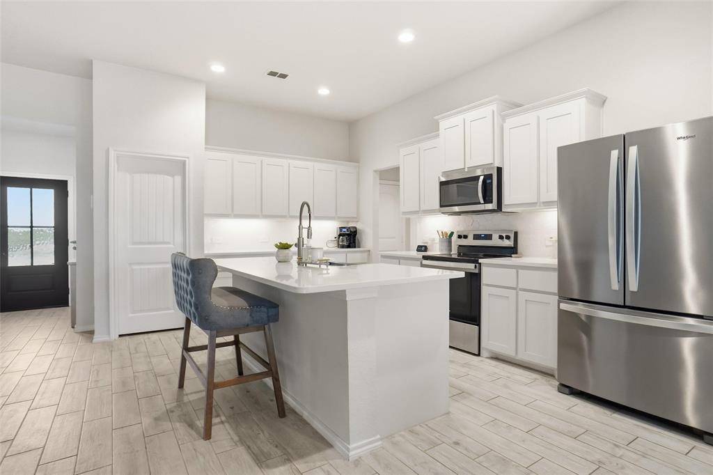 Burleson, TX 76028,2673 River Bank Drive