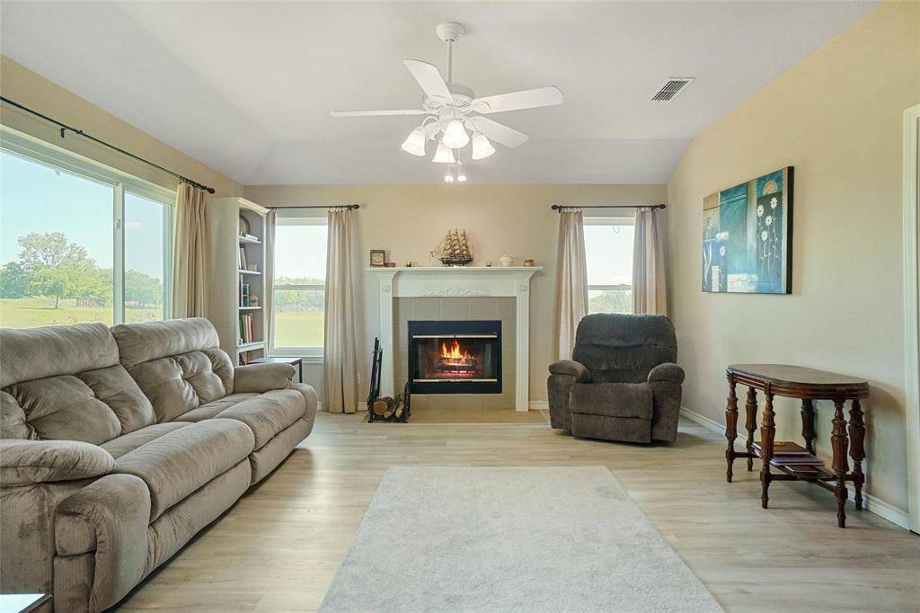 Decatur, TX 76234,130 Longbranch Drive