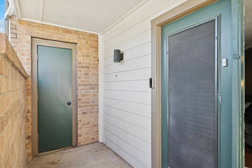 Arlington, TX 76006,2300 Balsam Drive #G105