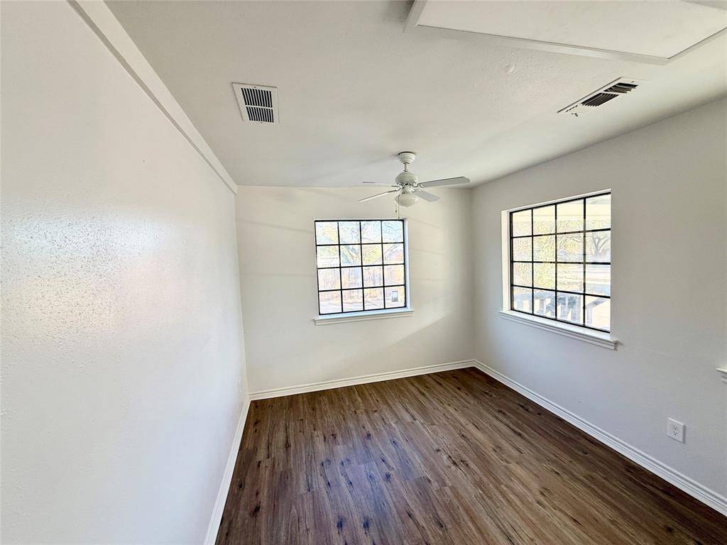 Cedar Hill, TX 75104,329 Cooper Street