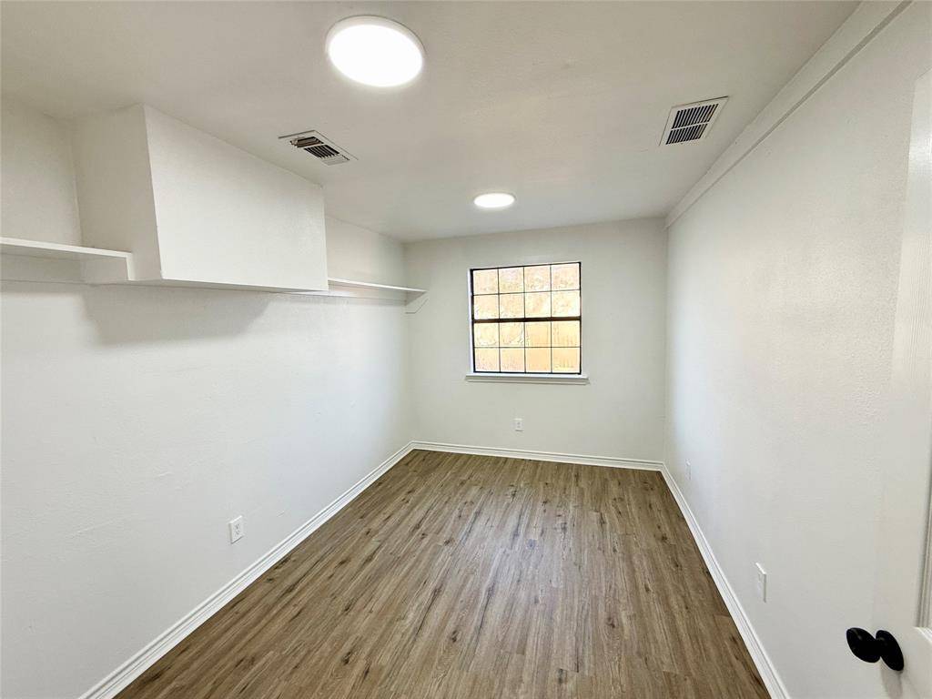 Cedar Hill, TX 75104,329 Cooper Street