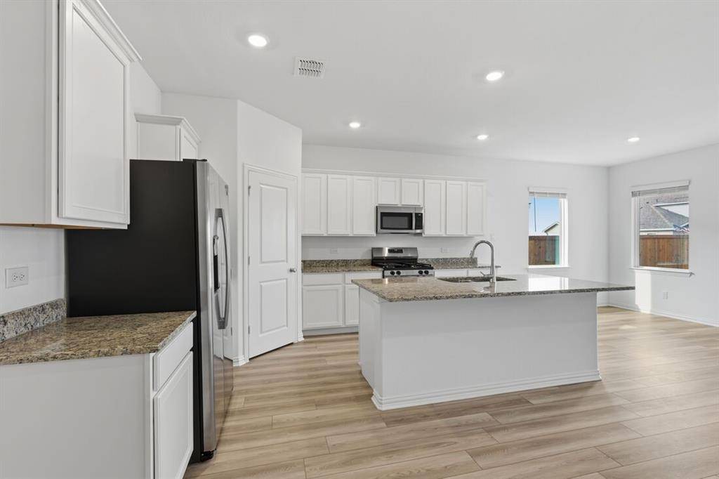 Crandall, TX 75114,2307 Buffalo Bayou Way