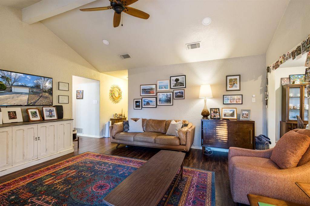 Denton, TX 76209,2000 Navajo Street