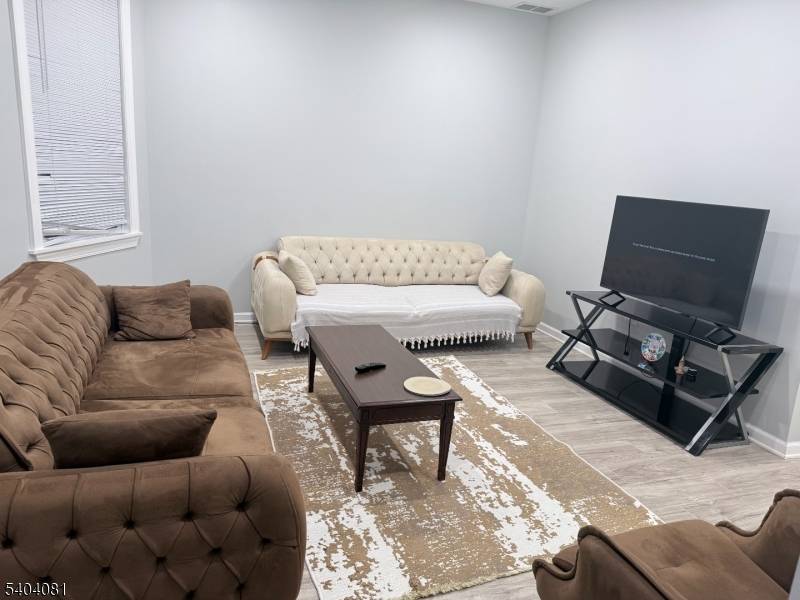 Clifton City, NJ 07011,104 Bergen Ave