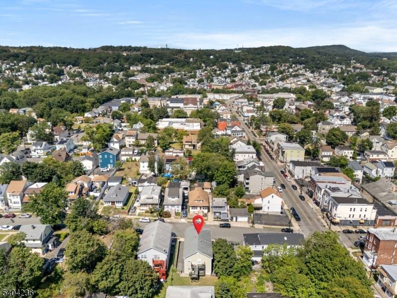 Paterson City, NJ 07522,40 N 9Th St