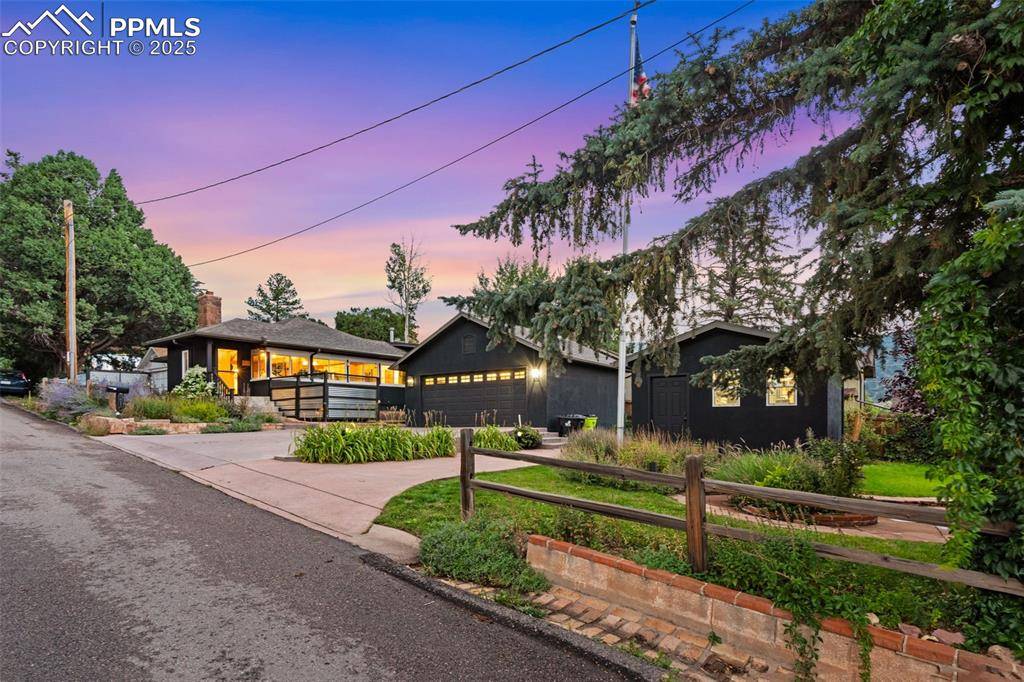 Manitou Springs, CO 80829,210 Mesa AVE