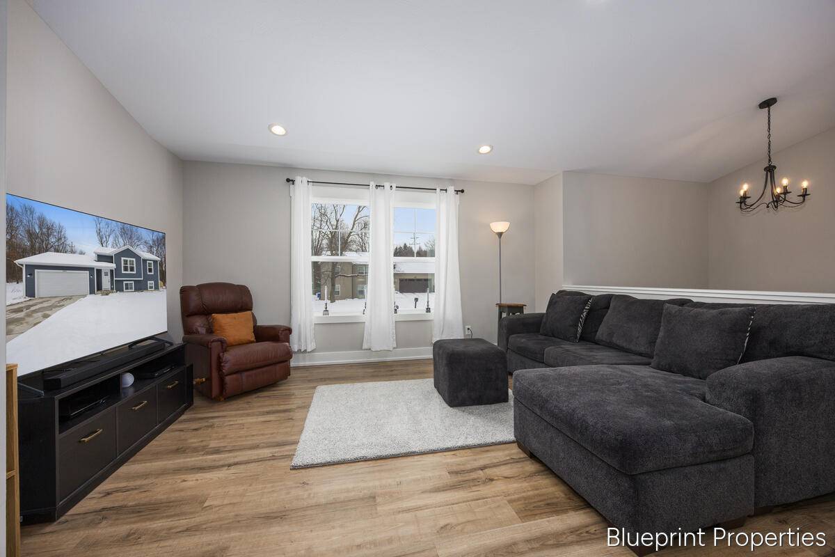 Allegan, MI 49010,3445 Gray Fox LN