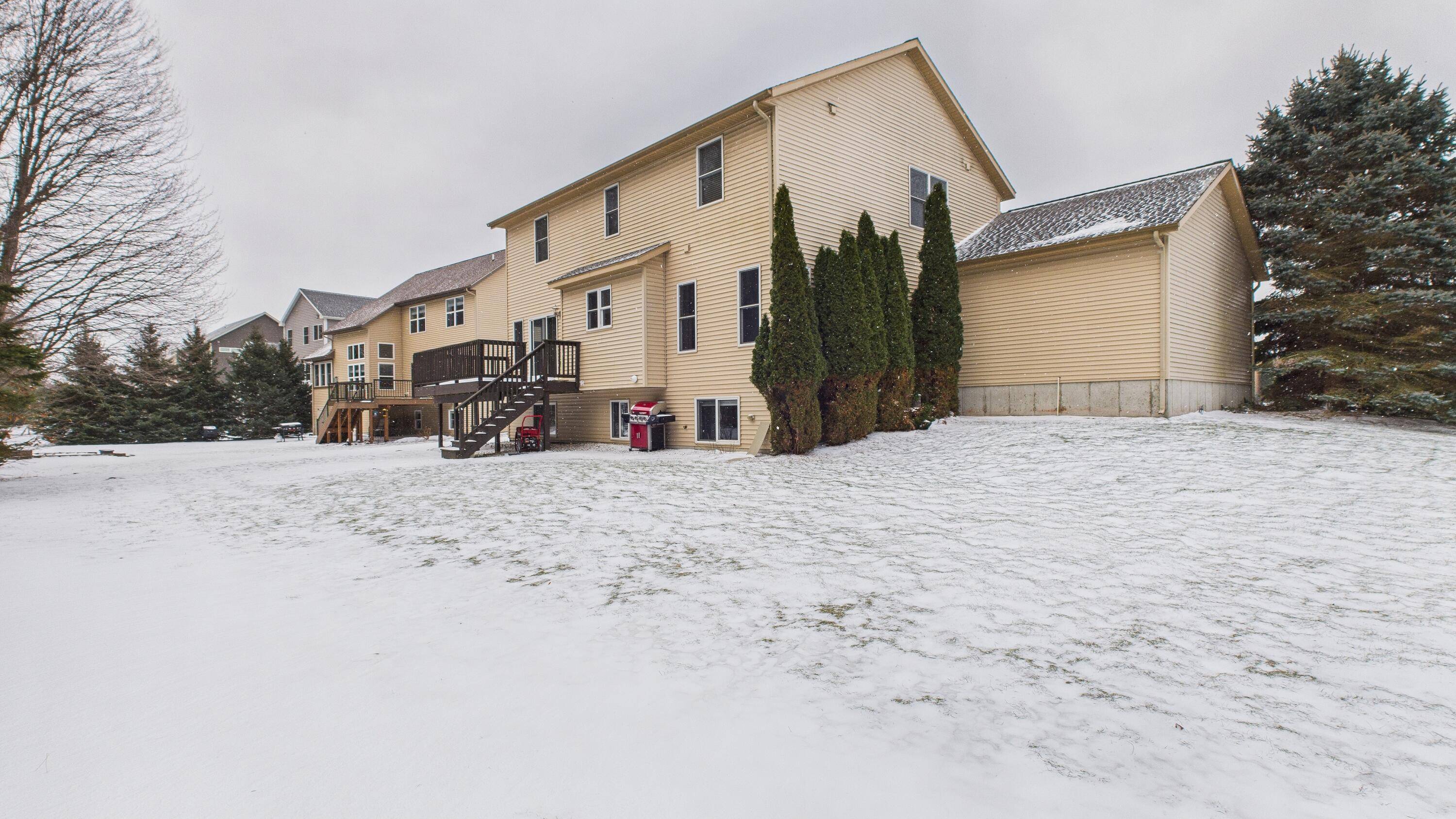 Muskegon, MI 49441,88 Meadows DR