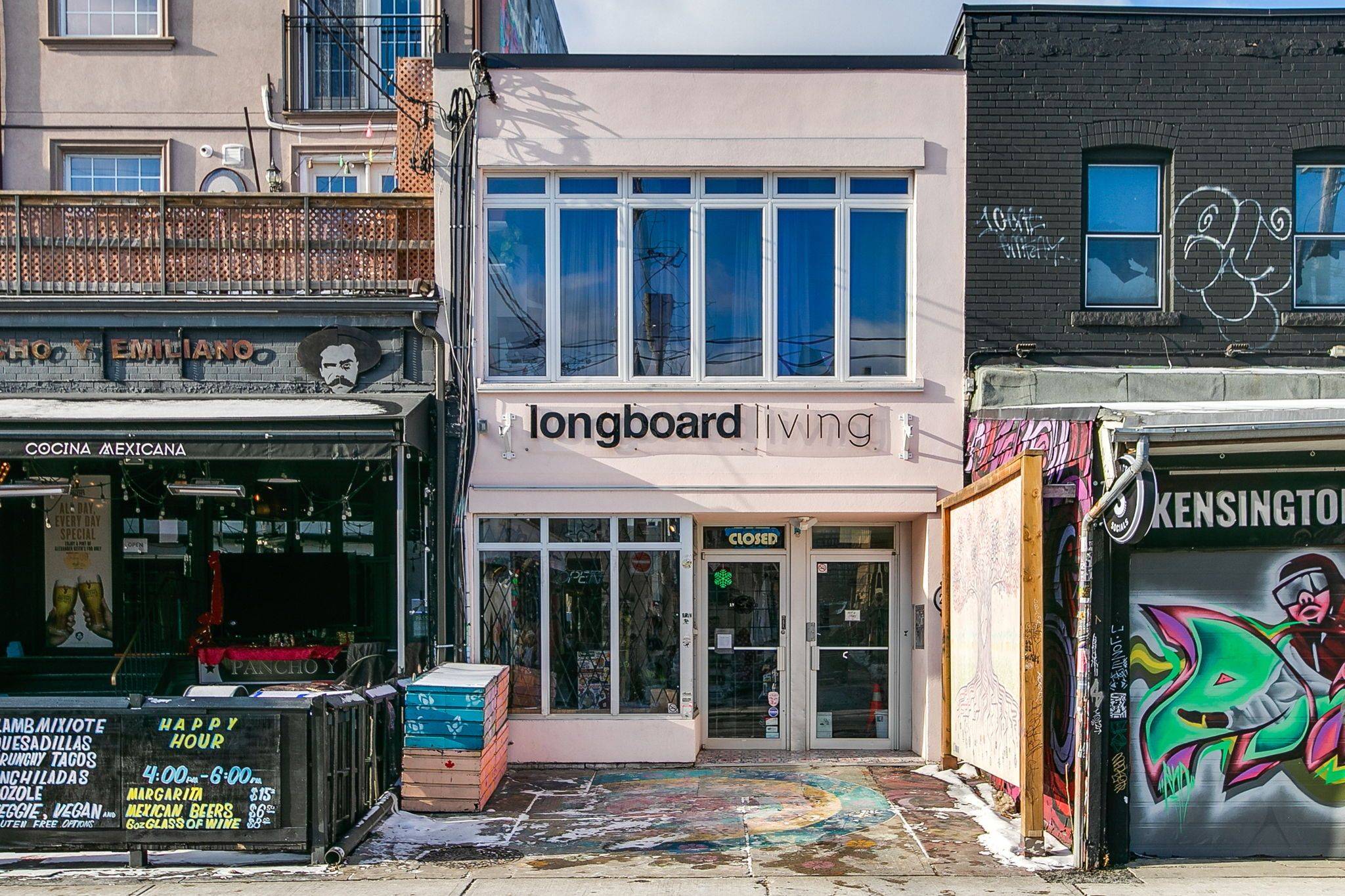 Toronto C01, ON M5T 2L6,202 Augusta AVE #Main Floor