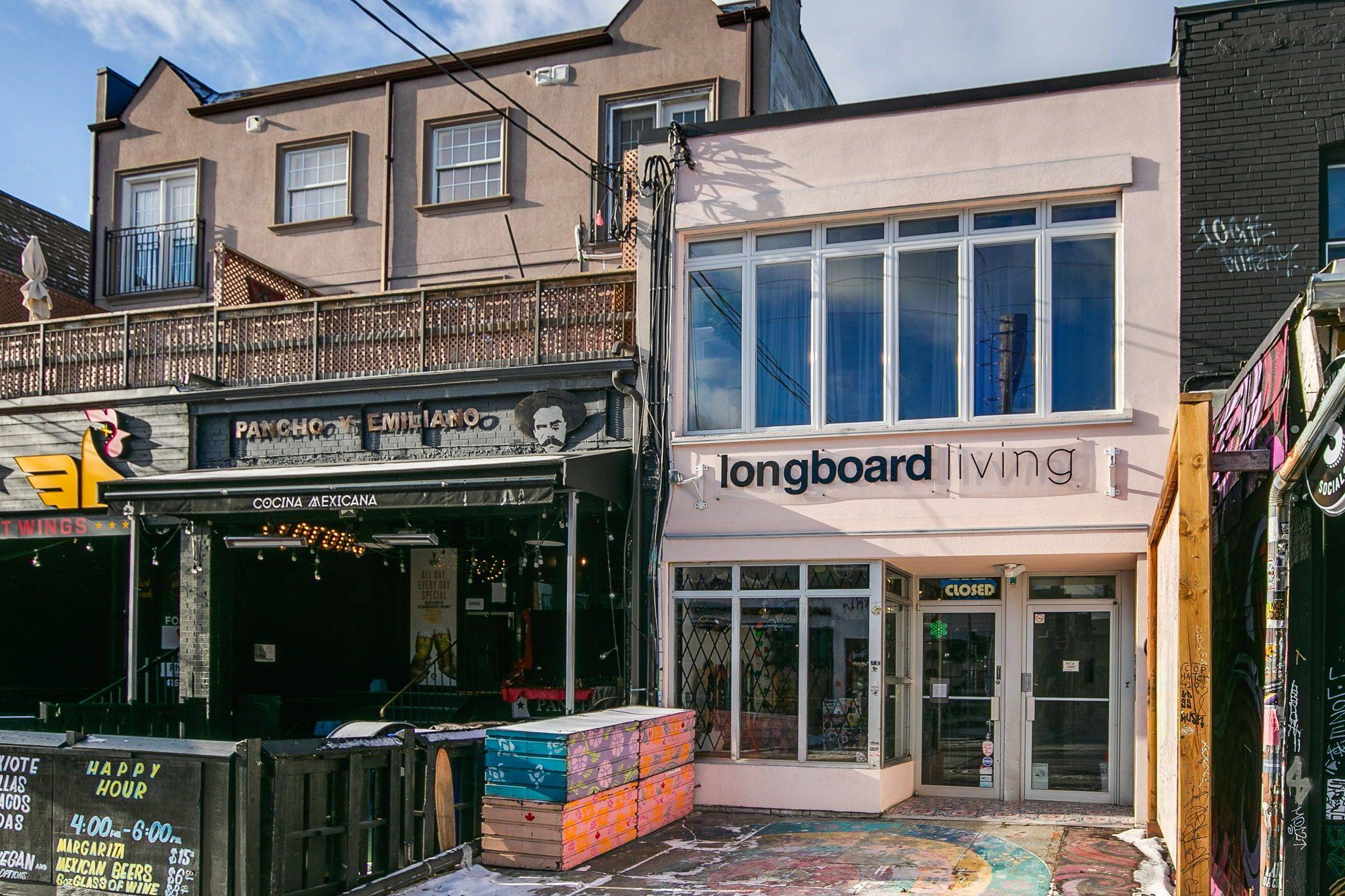 Toronto C01, ON M5T 2L6,202 Augusta AVE #Main Floor