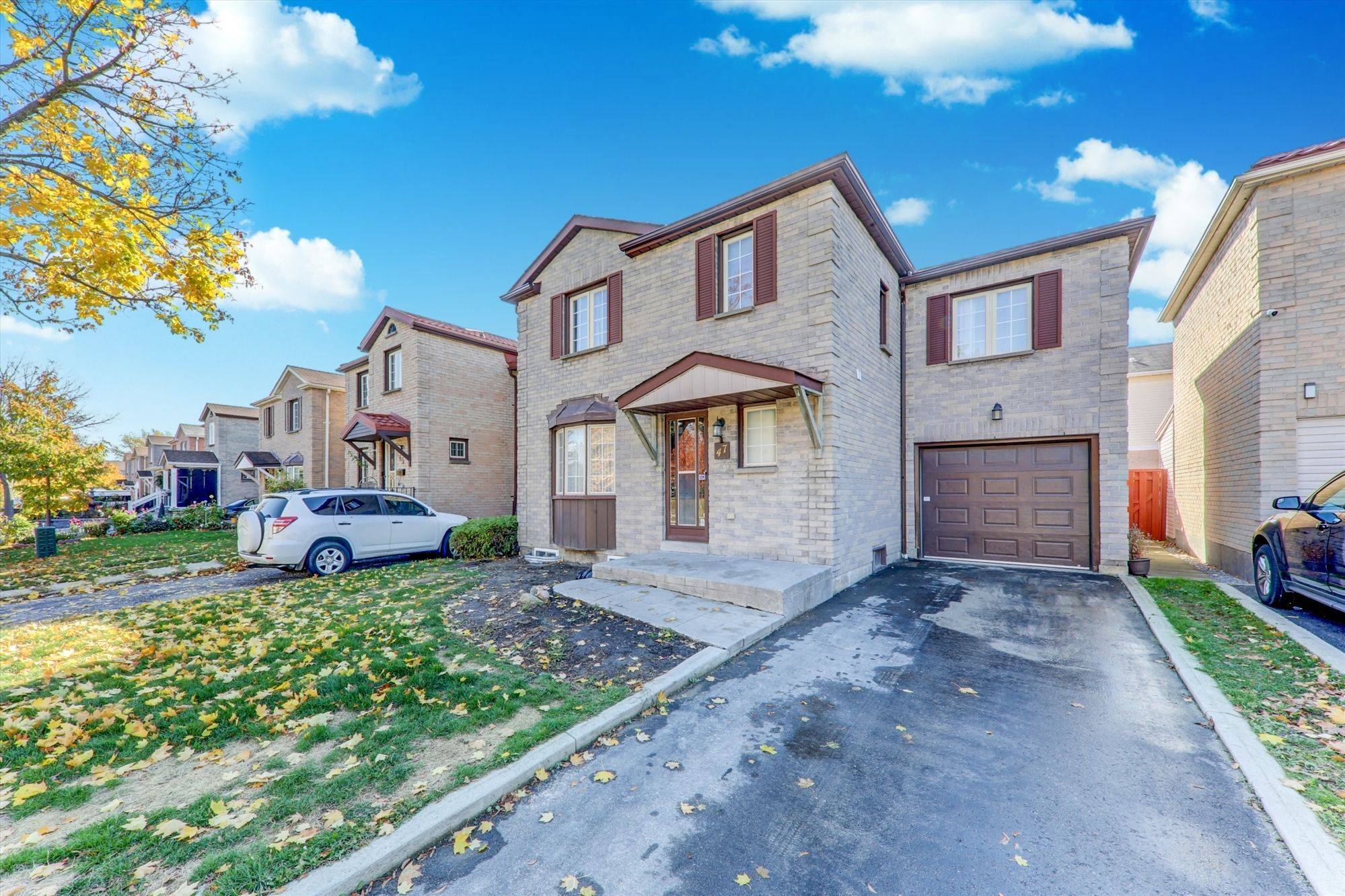 Toronto E11, ON M1B 3Z1,47 Empringham DR #Main & 2nd