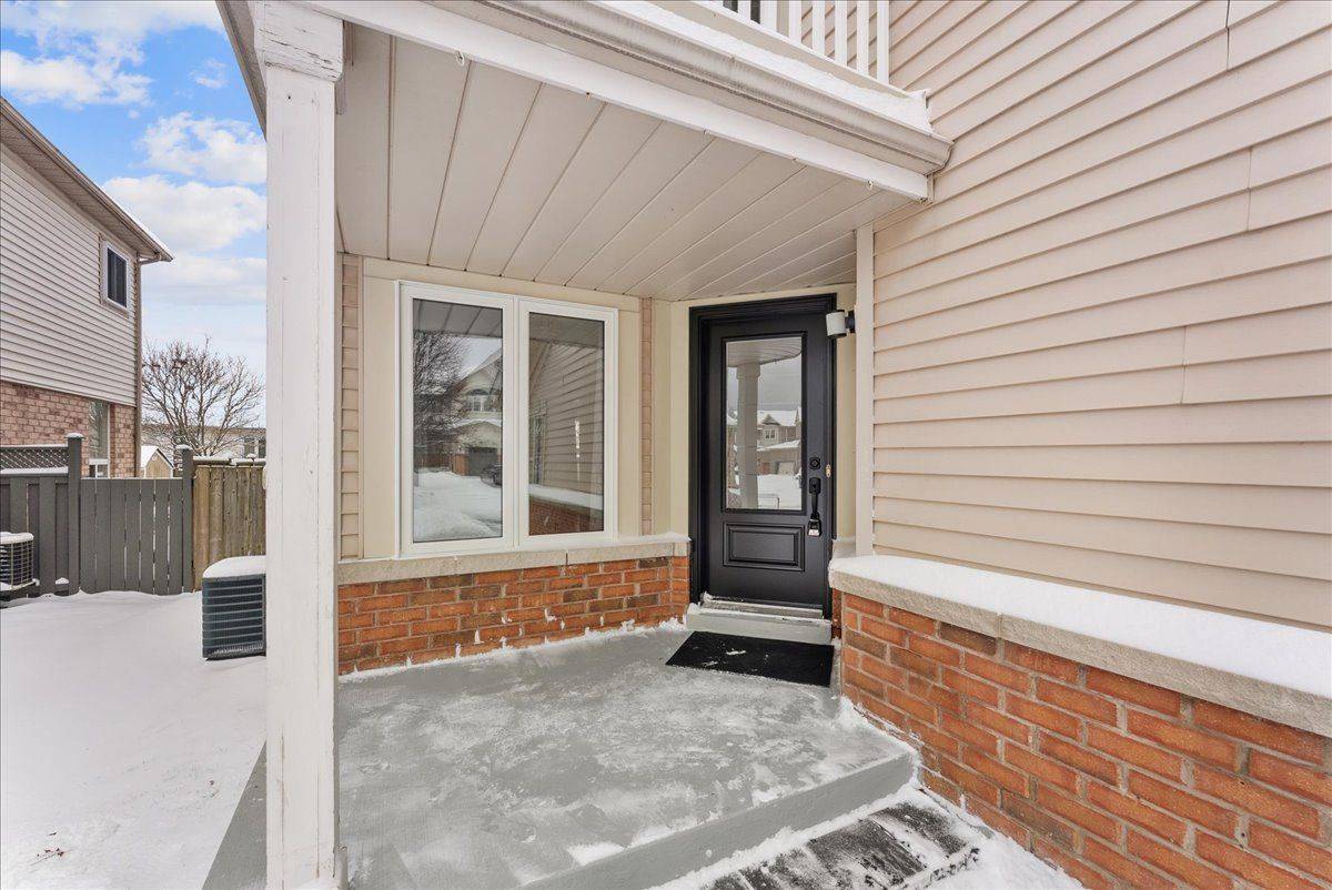 Whitby, ON L1N 9P3,34 Inlet Bay DR