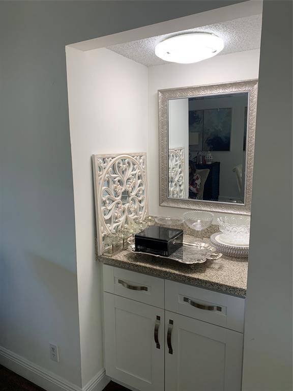 Boca Raton, FL 33428,9273 SW 8th St #206