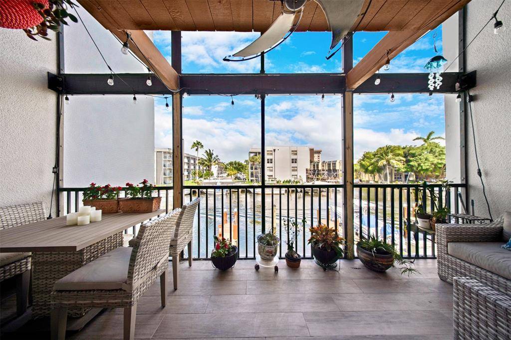 Pompano Beach, FL 33060,1100 SE 5TH CT #68