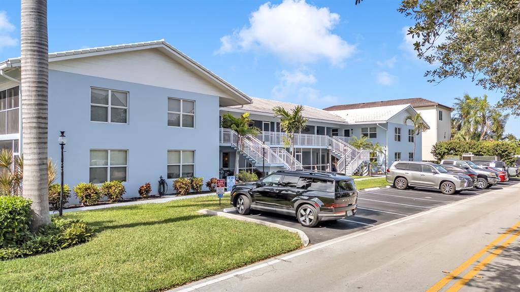 Lighthouse Point, FL 33064,2835 NE 28th Ave #3