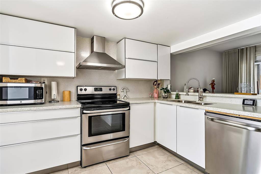 Plantation, FL 33324,787 NW 91st Ter