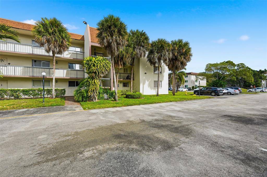 Plantation, FL 33313,7500 NW 17th St #110
