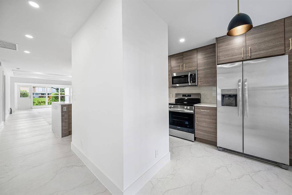 Delray Beach, FL 33445,1541 NW 20th Avenue #101