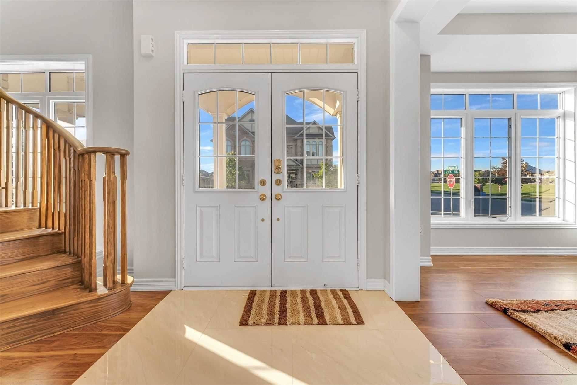 Vaughan, ON L4H 3Z4,Upper unit 54 Killington AVE