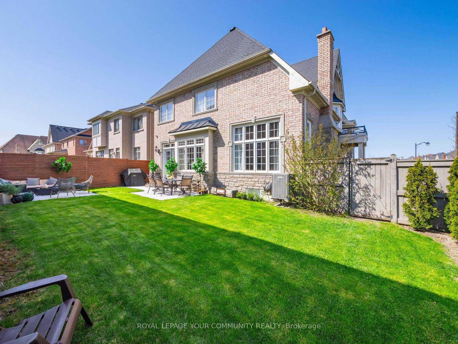 King, ON L7B 0B7,1 Terry View CRES