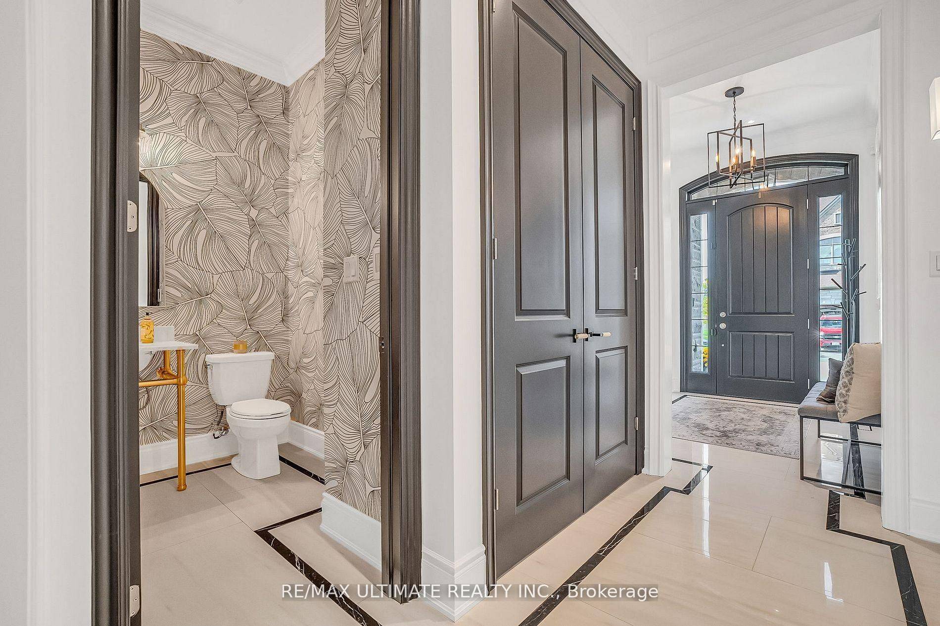 King, ON L7B 0P5,60 Cairns Gate