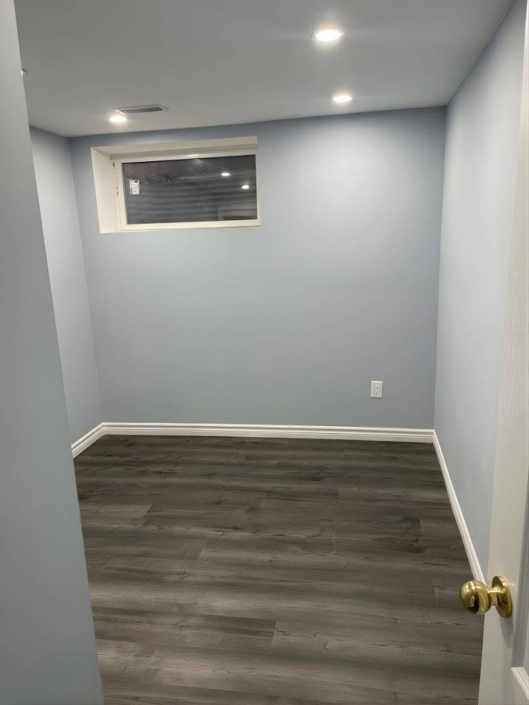 Brampton, ON L6P 1B1,17 Hollowgrove BLVD #Basement