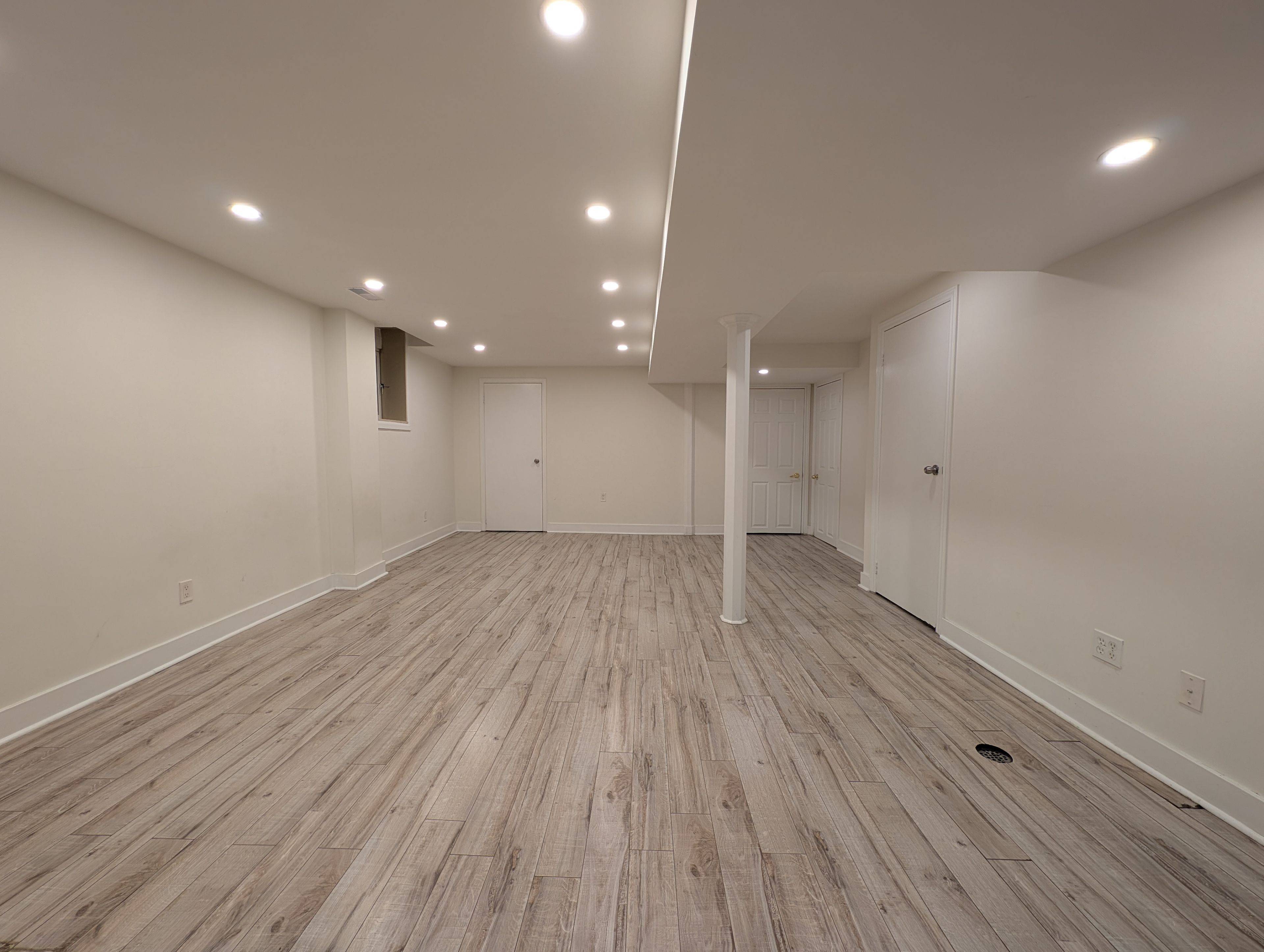 Brampton, ON L6Y 4J3,33 Trammell LN #BSMT