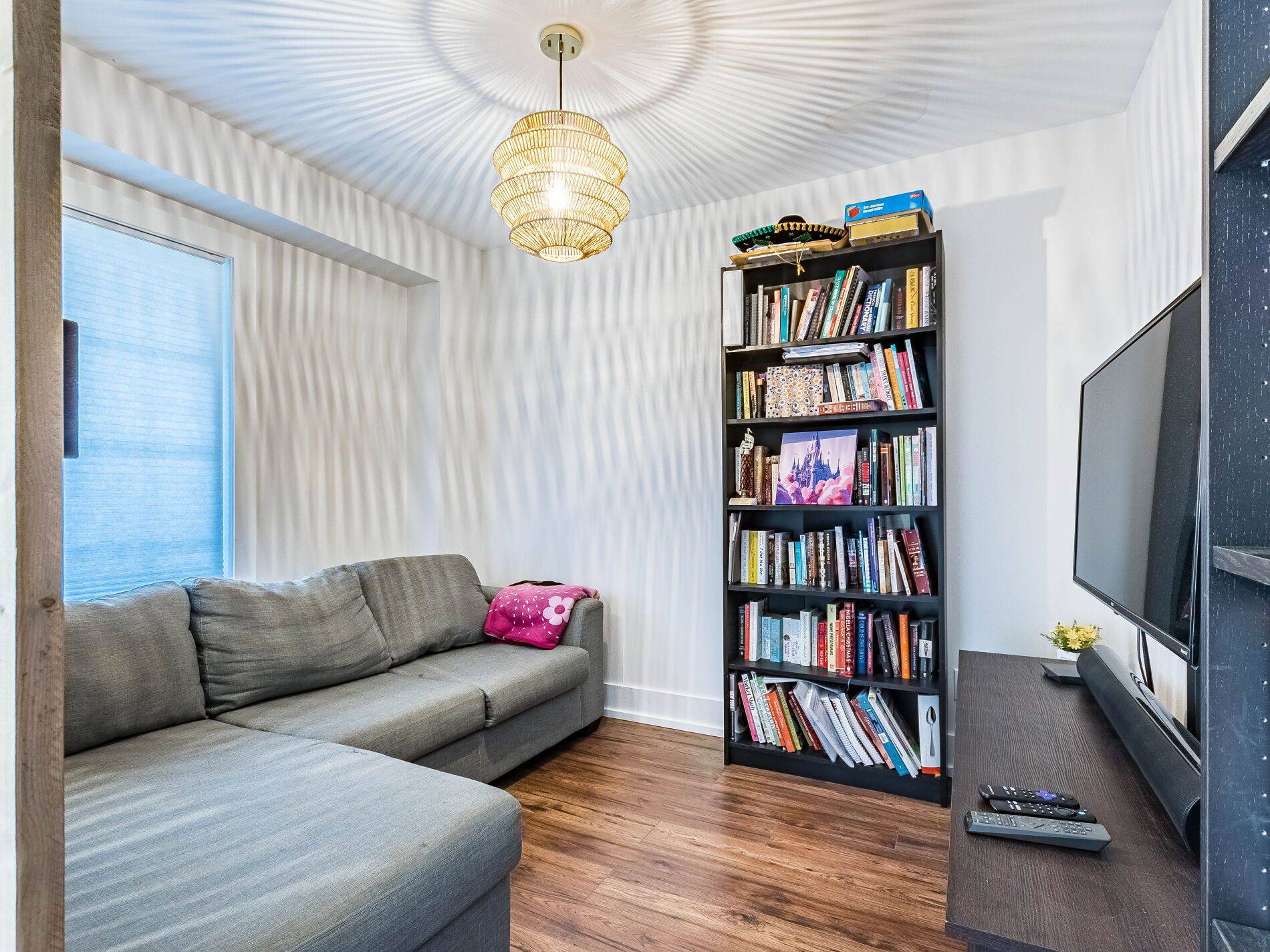 Caledon, ON L7C 3S1,76 Boyces Creek CT